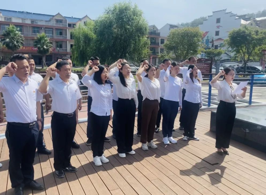 慶七一，喜迎二十大 | 廣旅集團(tuán)開展主題黨日活動